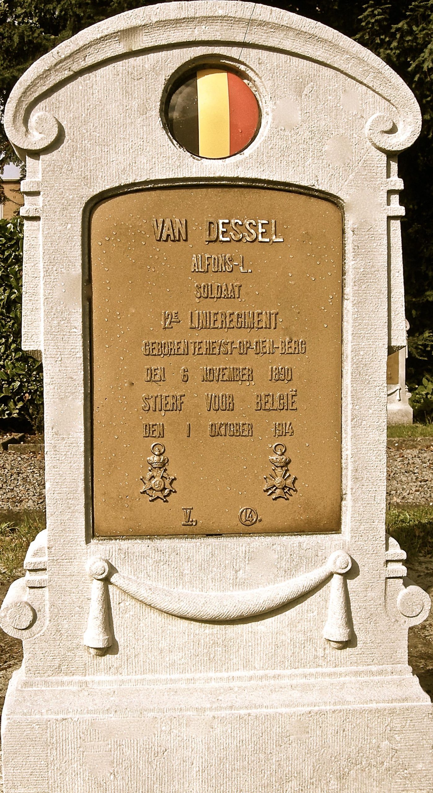 Van Dessel Leonard Alphonse